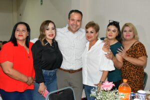 Reconoce Toño Astiazarán a madres trabajadoras del Municipio en su día4