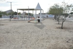 Beneficia Ayuntamiento de Hermosillo a familias de Tierra Nueva con programa “Ilumina Tu Calle”2