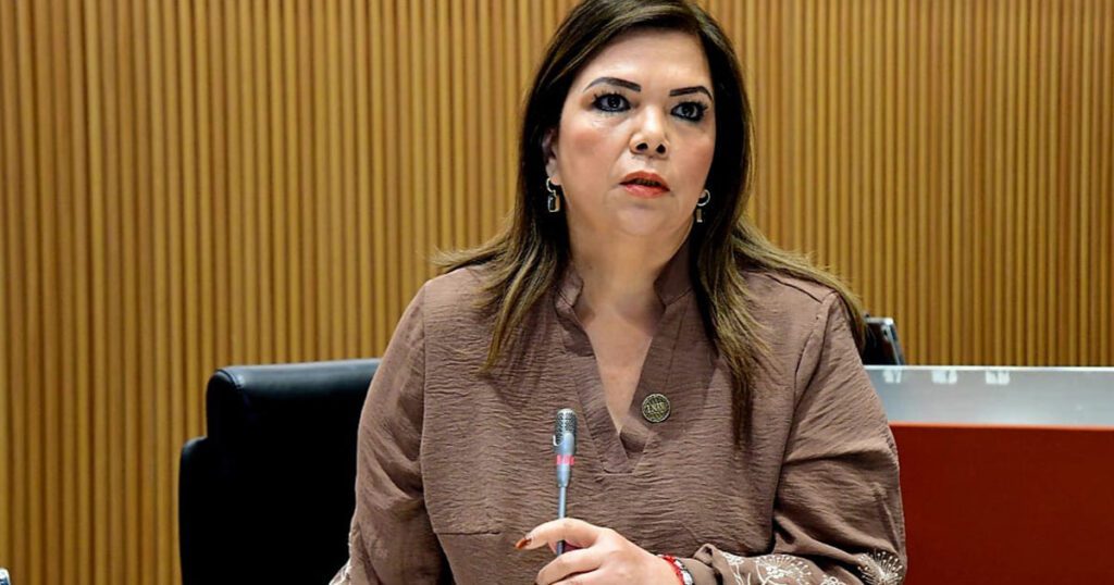 dip-gabriela-tapia-f