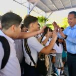 Realiza Toño Astiazarán donación de equipo de cómputo a secundaria 9, “Arq. Gustavo F. Aguilar Beltrán” en inicio de ciclo escolar
